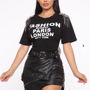 Fashion Nova Black Short Sleeve Tee